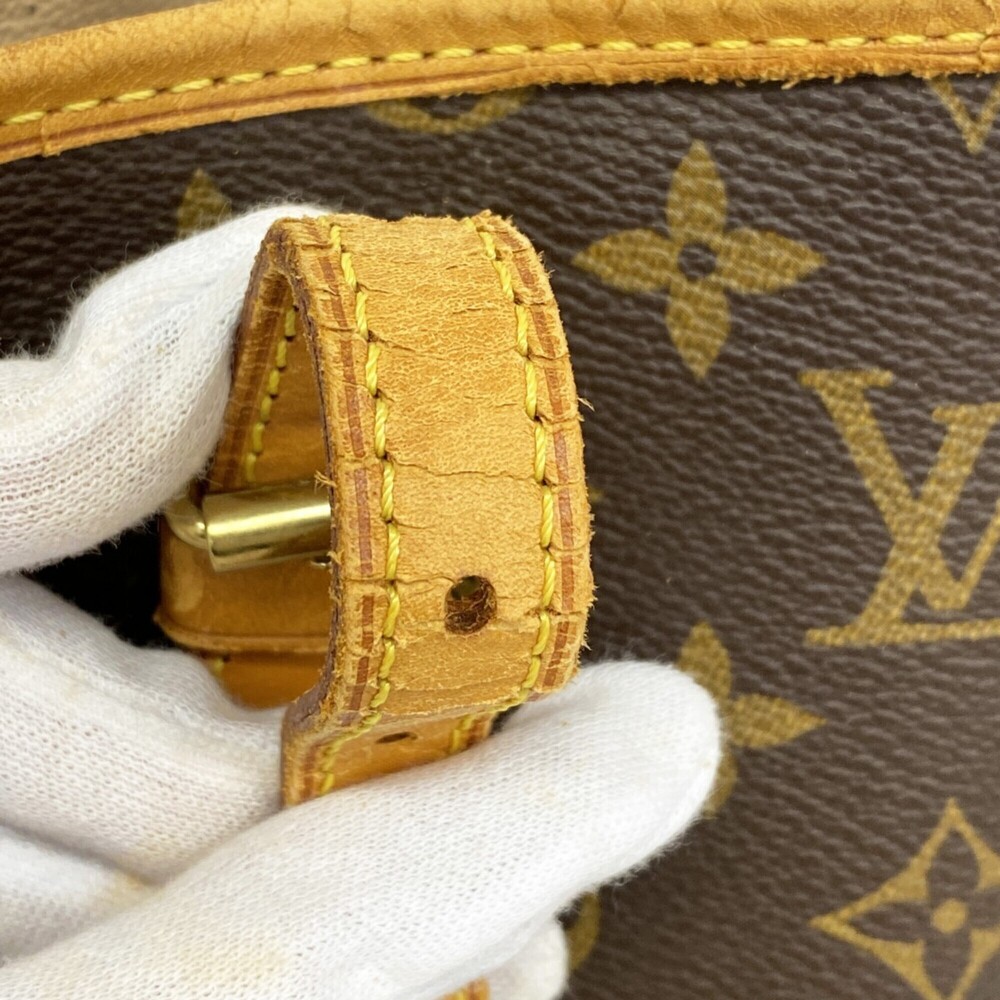 LOUIS VUITTON Brown Monogram Tote Bag - Picture 8 of 10